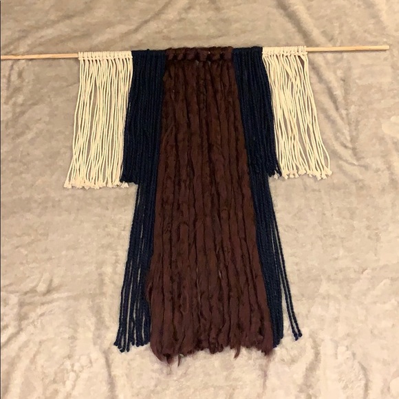 Chic hanging macrame - Picture 3 of 3